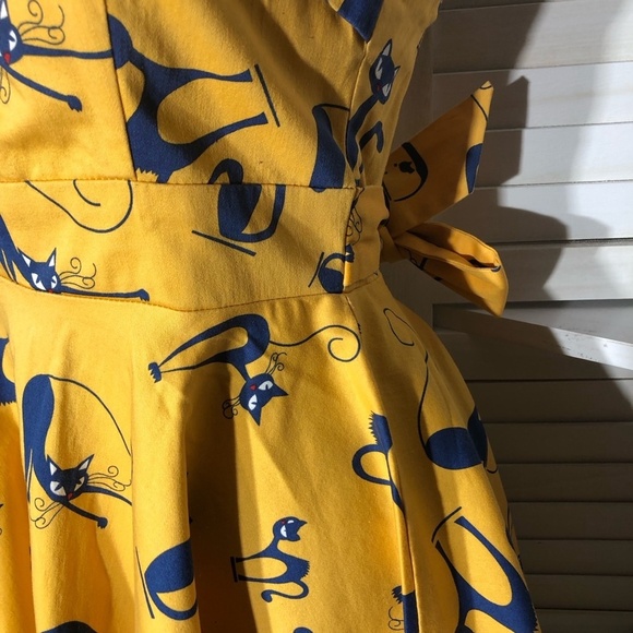 Vintage IXIA Cat Print Mini Dress Yellow Blue Small - Picture 10 of 13